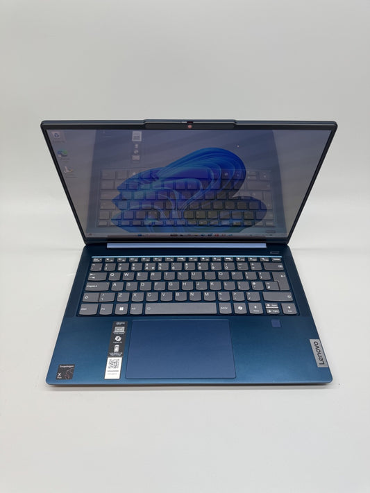 Lenovo IdeaPad Slim 5 14Q8X9 Copilot+ PC 14 OLED Snapdragon 16GB RAM 1TB SSD VAT