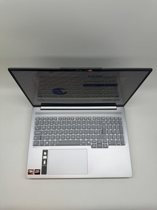 Lenovo IdeaPad Pro 5 16" OLED 16AKP10 Copilot+ PC Ryzen AI 5 24GB RAM 1TB SSD