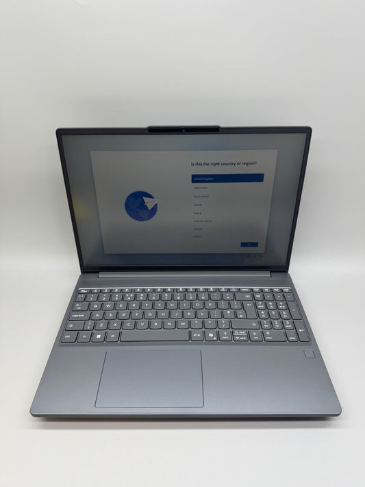Lenovo IdeaPad Slim 3 15Q8X10 15" Snapdragon X1 24GB RAM 1TB SSD