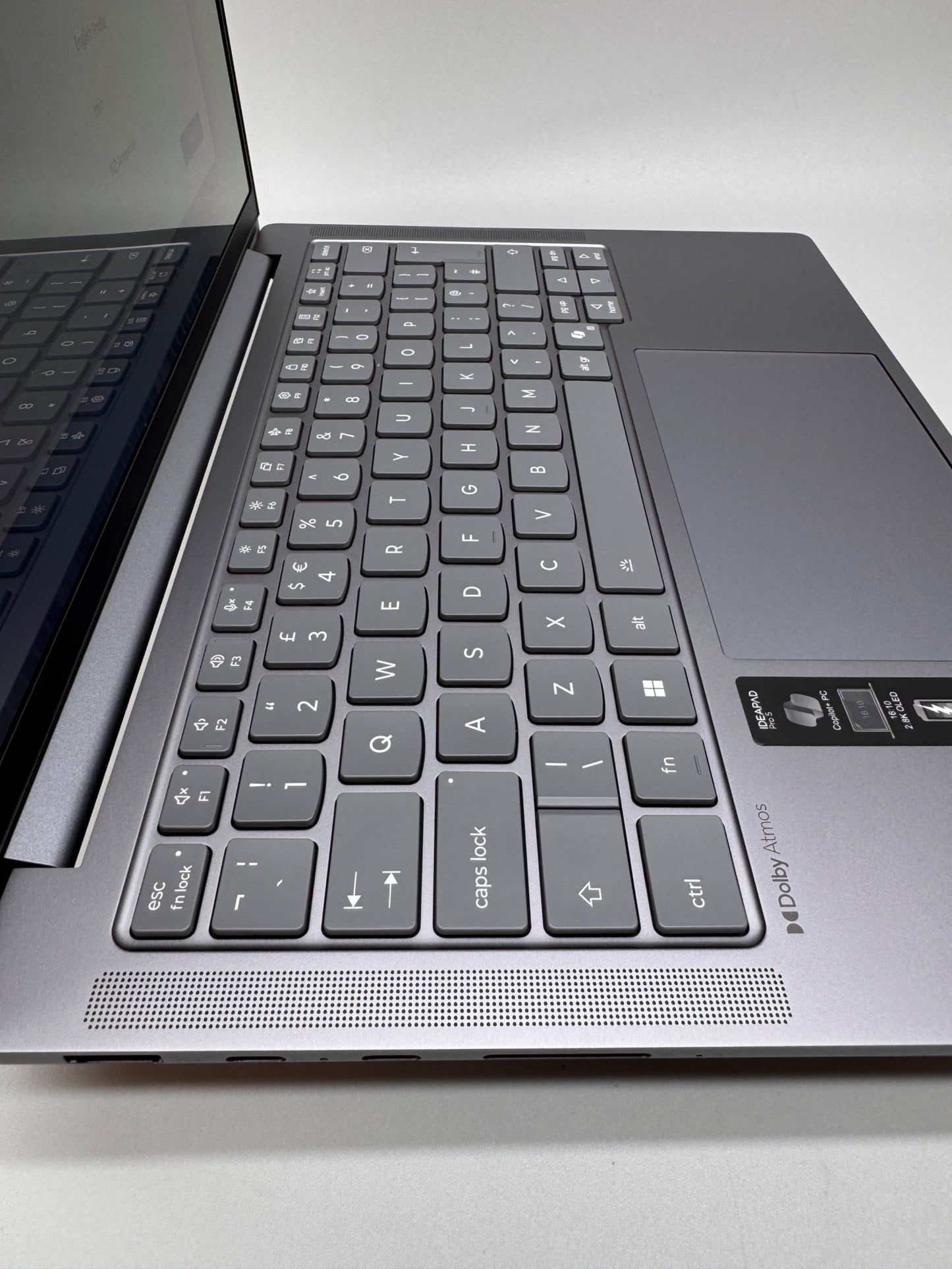 Lenovo IdeaPad Pro 5 14AKP10 Copilot+ PC 14in OLED Laptop Ryzen AI 7 24 GB RAM 1TB SSD 83JL0012UK