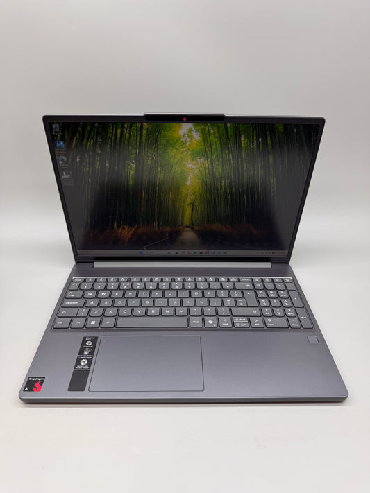 Lenovo IdeaPad Slim 3 15Q8X10 Copilot+PC Laptop 15" Snapdragon 16GB RAM 1TB SSD 83N3002CUK