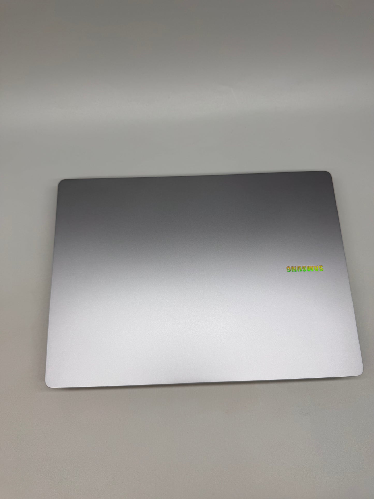 Samsung Galaxy Book5 Pro 14in Touchscreen Laptop Ultra 7 256V 16GB RAM 512GB SSD AMOLED Windows 11 Home Grey NP944XHA-KG2UK