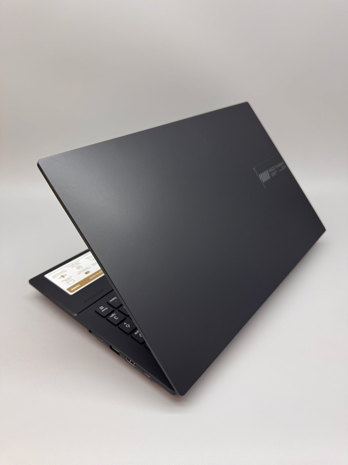 Asus VivoBook Go 15.6in Laptop AMD Ryzen 5 7520U 16GB RAM 512GB SSD IPS Windows 11 Home Black E1504FA-BQ2566W