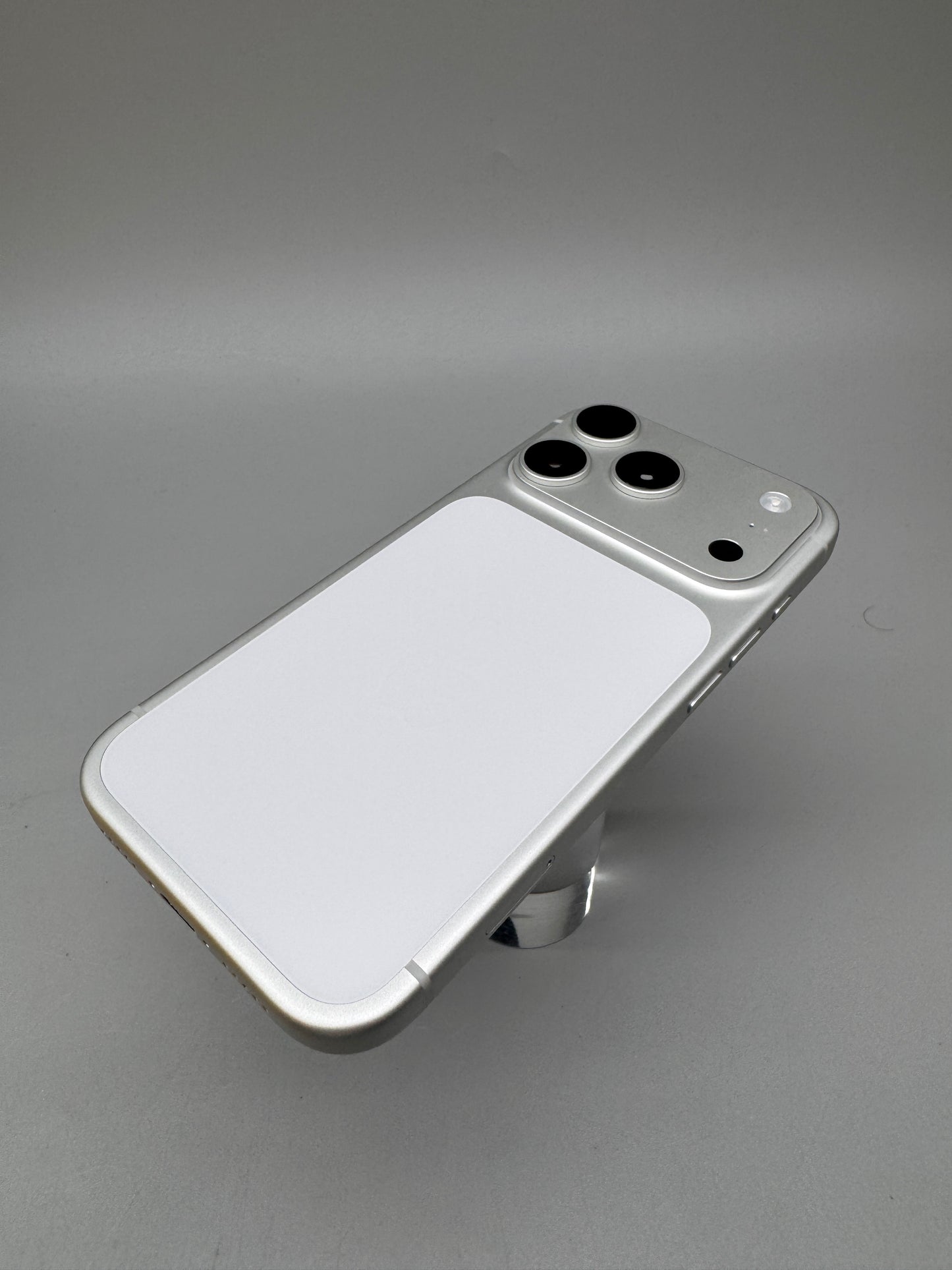 Apple iPhone 17 Pro 256GB 5G Factory Unlocked 48MP Camera Smartphone Silver MG8G4QN/A A3523