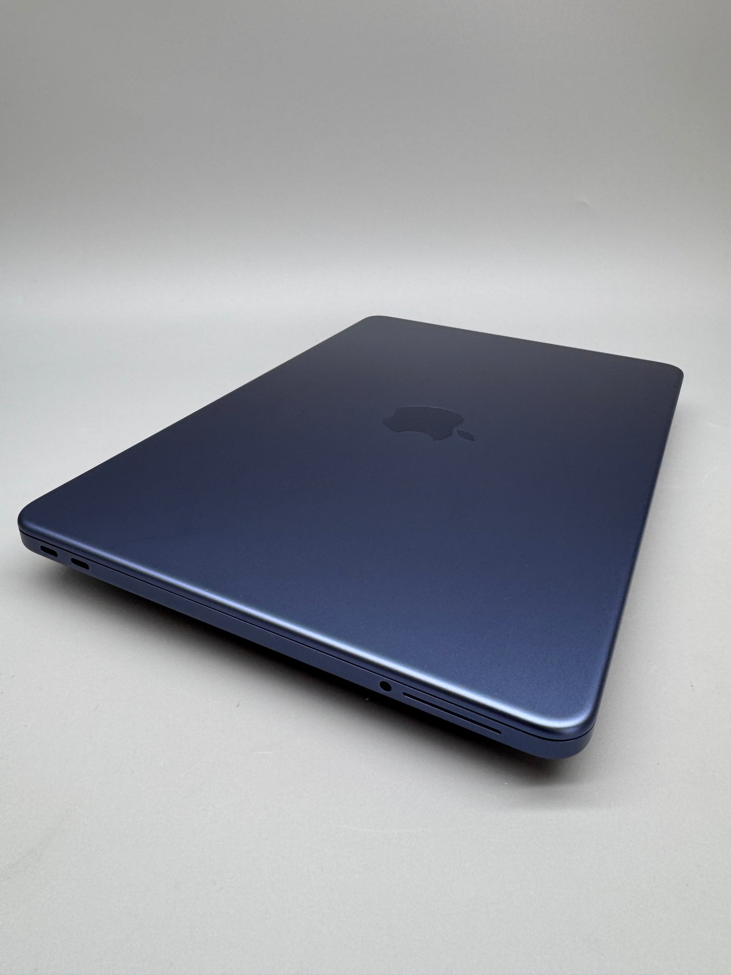 Apple Macbook Neo 13 inch 2026 Indigo A18 Pro 6C CPU 5C GPU 8GB RAM 256GB SSD MHFF4B/A A3404