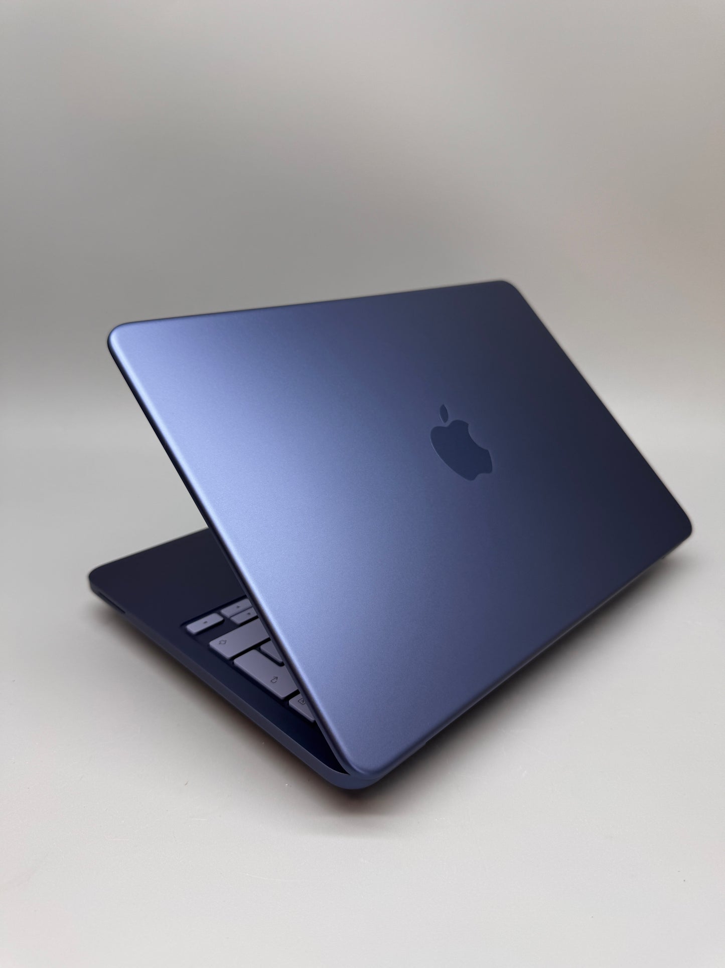 Apple Macbook Neo 13 inch 2026 Indigo A18 Pro 6C CPU 5C GPU 8GB RAM 256GB SSD MHFF4B/A A3404
