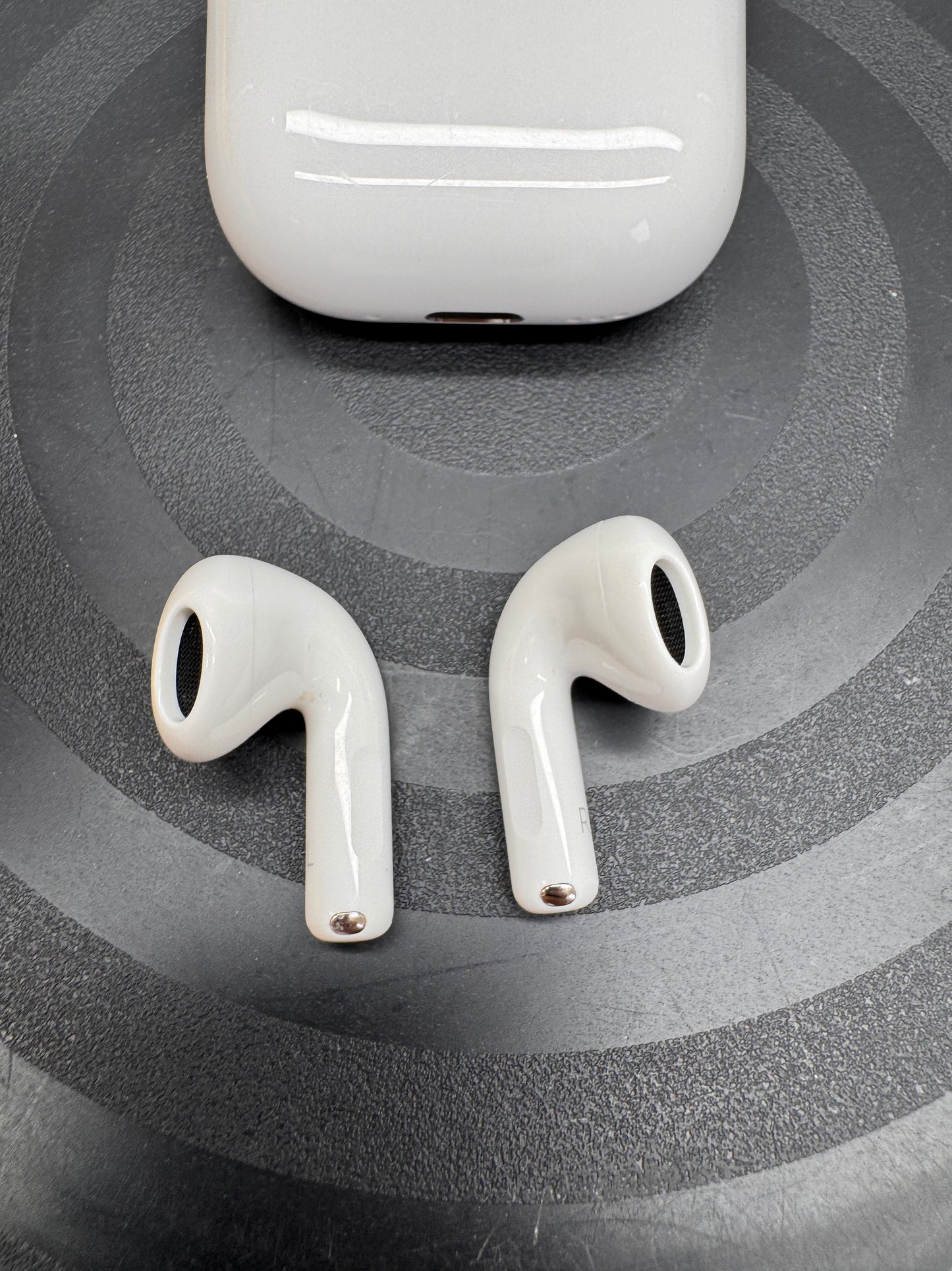 Apple AirPods 4 White Wireless Bluetooth Noise Cancelling Earbud In Ear MXP93ZM/A