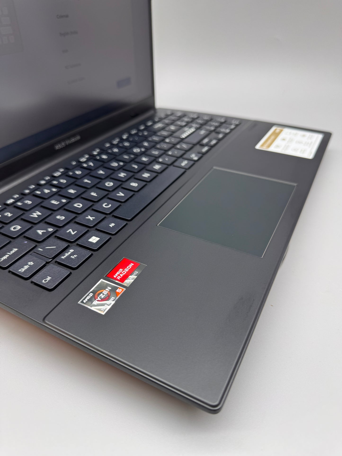 Asus VivoBook Go 15in IPS Laptop AMD Ryzen 5 7520U AMD Radeon 610M 16GB RAM 512GB SSD Windows 11 Home Black E1504FA-BQ2566W