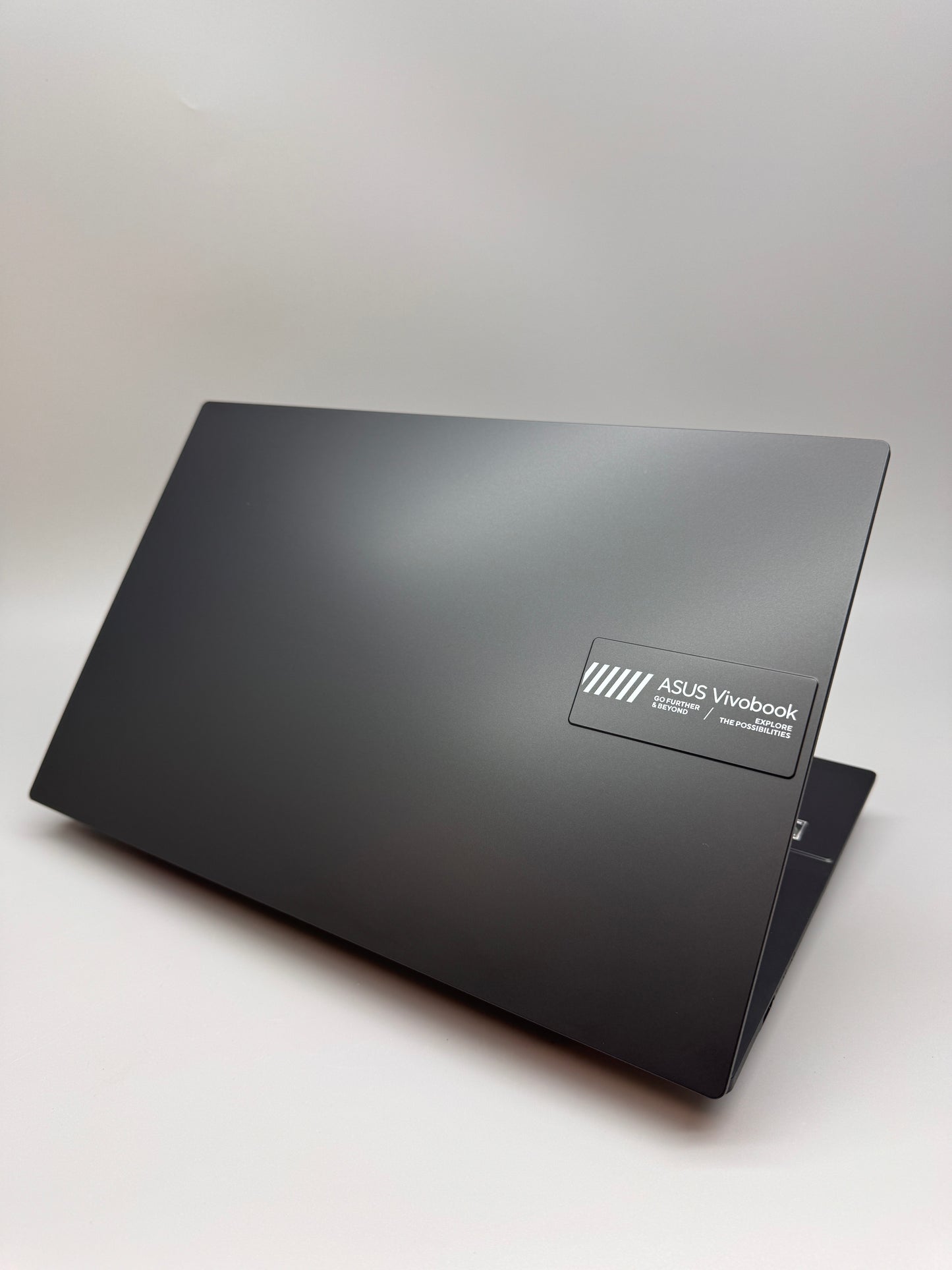 Asus VivoBook Go 15in IPS Laptop AMD Ryzen 5 7520U AMD Radeon 610M 16GB RAM 512GB SSD Windows 11 Home Black E1504FA-BQ2566W