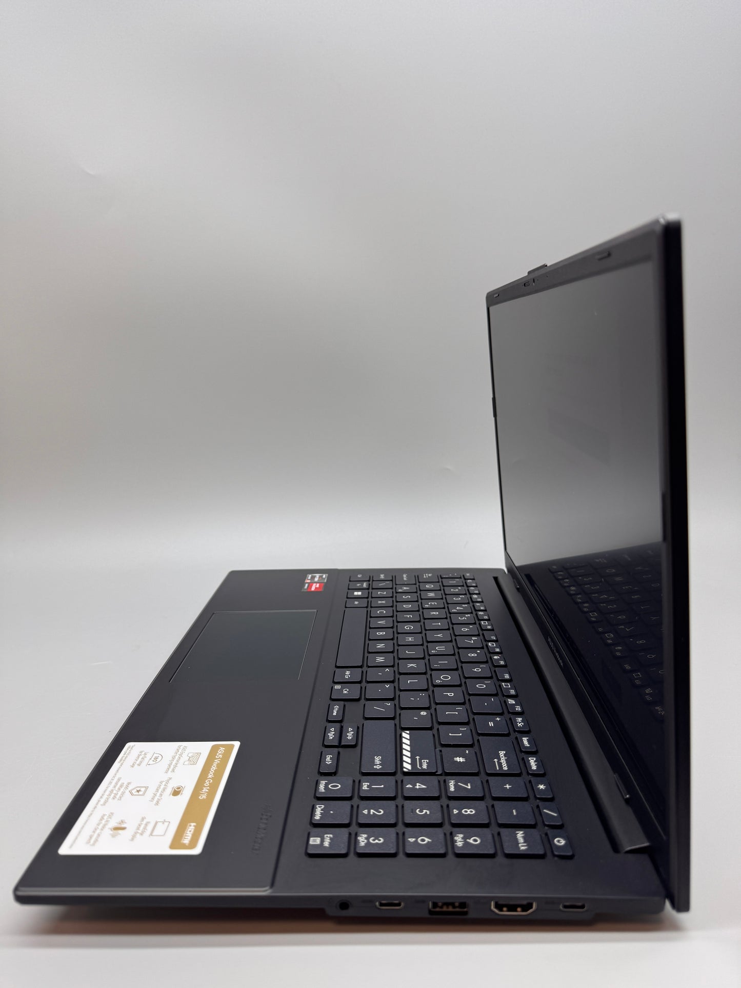 Asus VivoBook Go 15in IPS Laptop AMD Ryzen 5 7520U AMD Radeon 610M 16GB RAM 512GB SSD Windows 11 Home Black E1504FA-BQ2566W