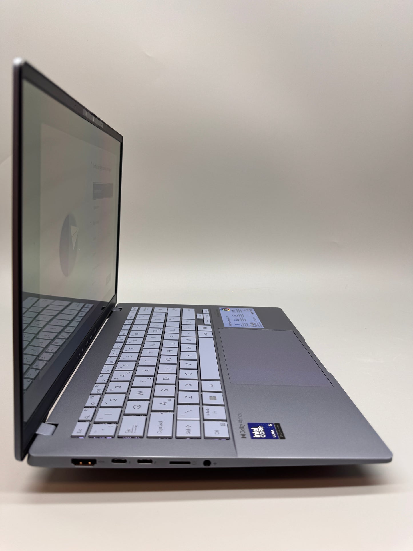 Asus VivoBook S 14 OLED Laptop 14in Intel Core Ultra 5 226V Arc Graphics 130V 16GB RAM 512GB SSD OLED Windows 11 Home Blue S5406SA-QD004W