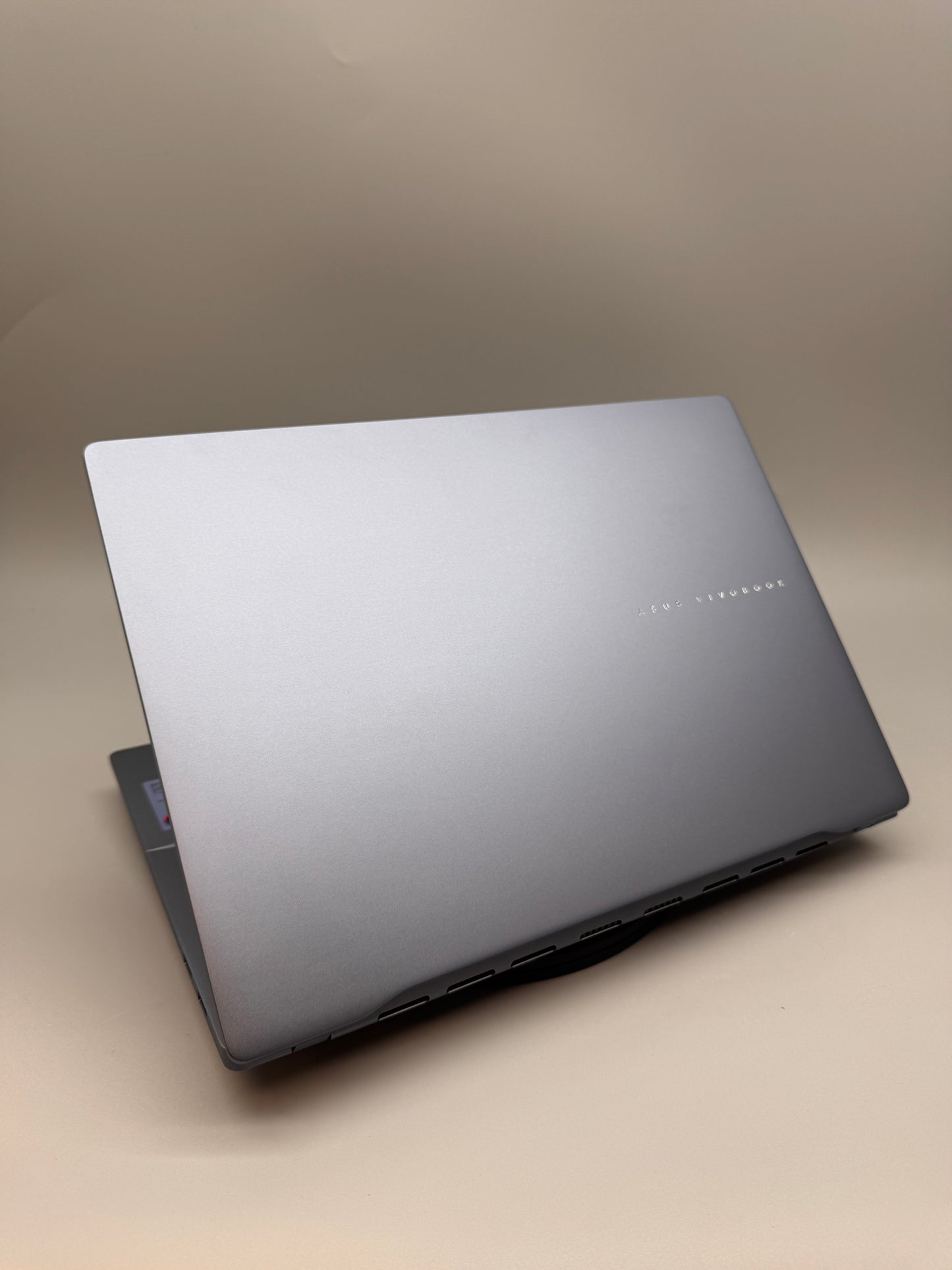 Asus VivoBook S 14 OLED Laptop 14in Intel Core Ultra 5 226V Arc Graphics 130V 16GB RAM 512GB SSD OLED Windows 11 Home Blue S5406SA-QD004W