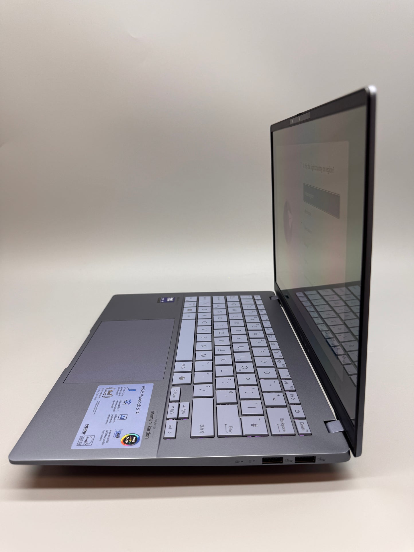 Asus VivoBook S 14 OLED Laptop 14in Intel Core Ultra 5 226V Arc Graphics 130V 16GB RAM 512GB SSD OLED Windows 11 Home Blue S5406SA-QD004W