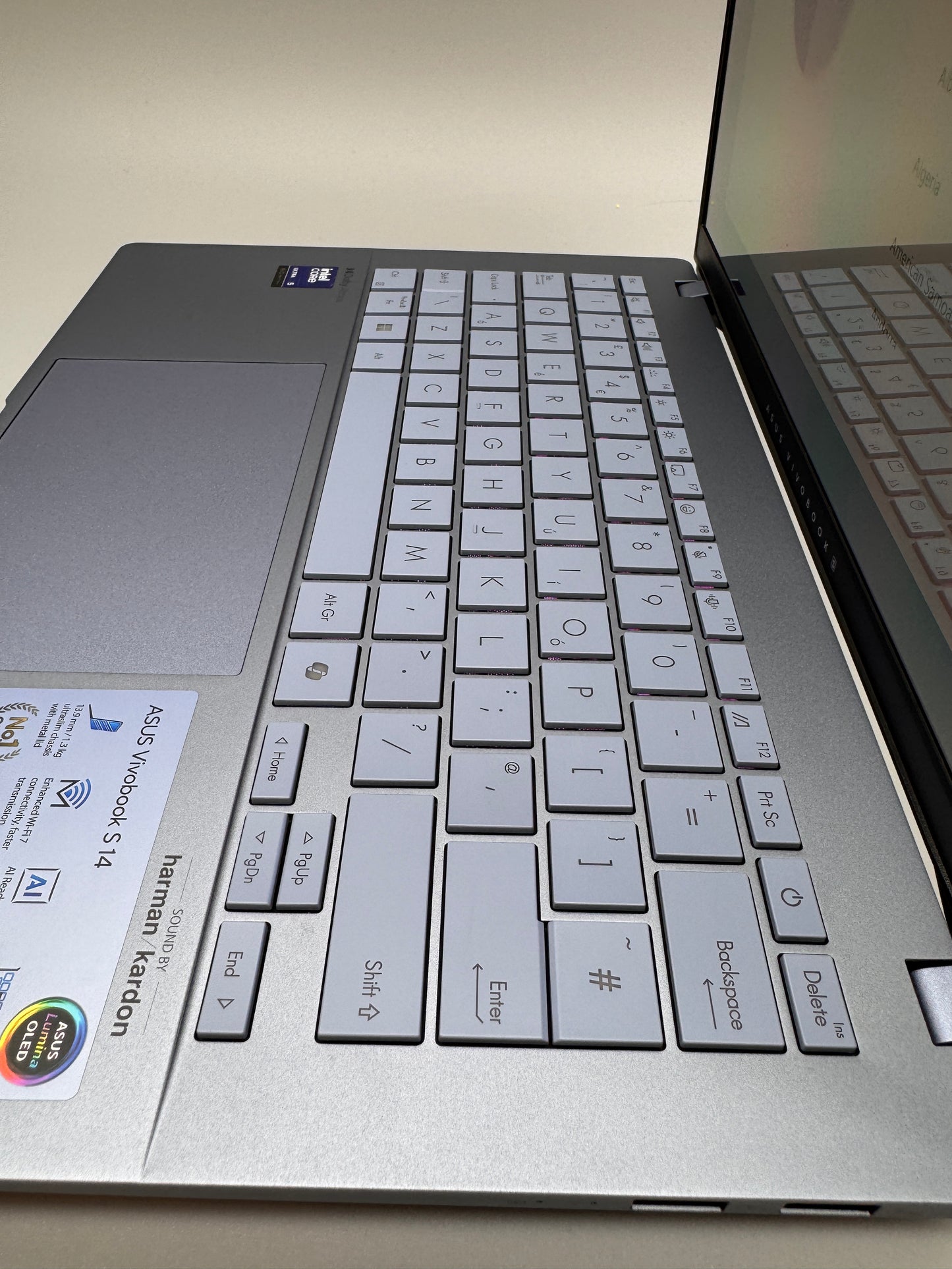 Asus VivoBook S 14 OLED Laptop 14in Intel Core Ultra 5 226V Arc Graphics 130V 16GB RAM 512GB SSD OLED Windows 11 Home Blue S5406SA-QD004W