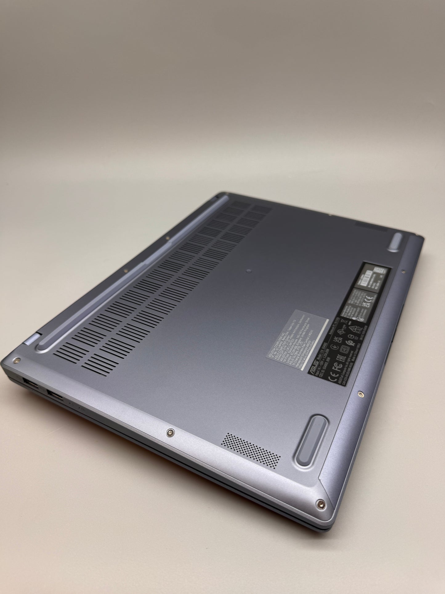 Asus VivoBook S 14 OLED Laptop 14in Intel Core Ultra 5 226V Arc Graphics 130V 16GB RAM 512GB SSD OLED Windows 11 Home Blue S5406SA-QD004W
