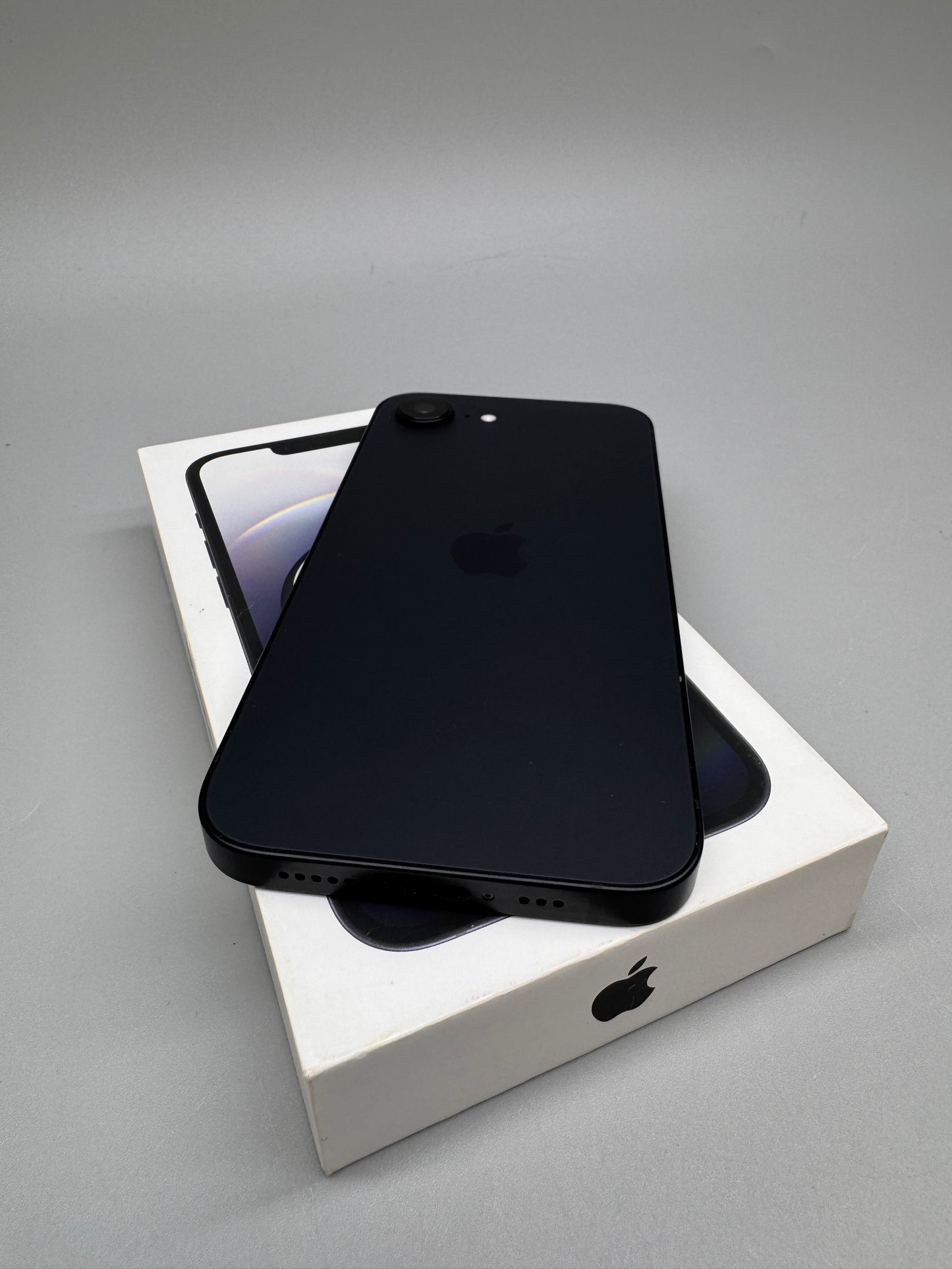 Apple iPhone 16e 128GB 5G Factory Unlocked 48MP Camera Smartphone Black MD1Q4QN/A