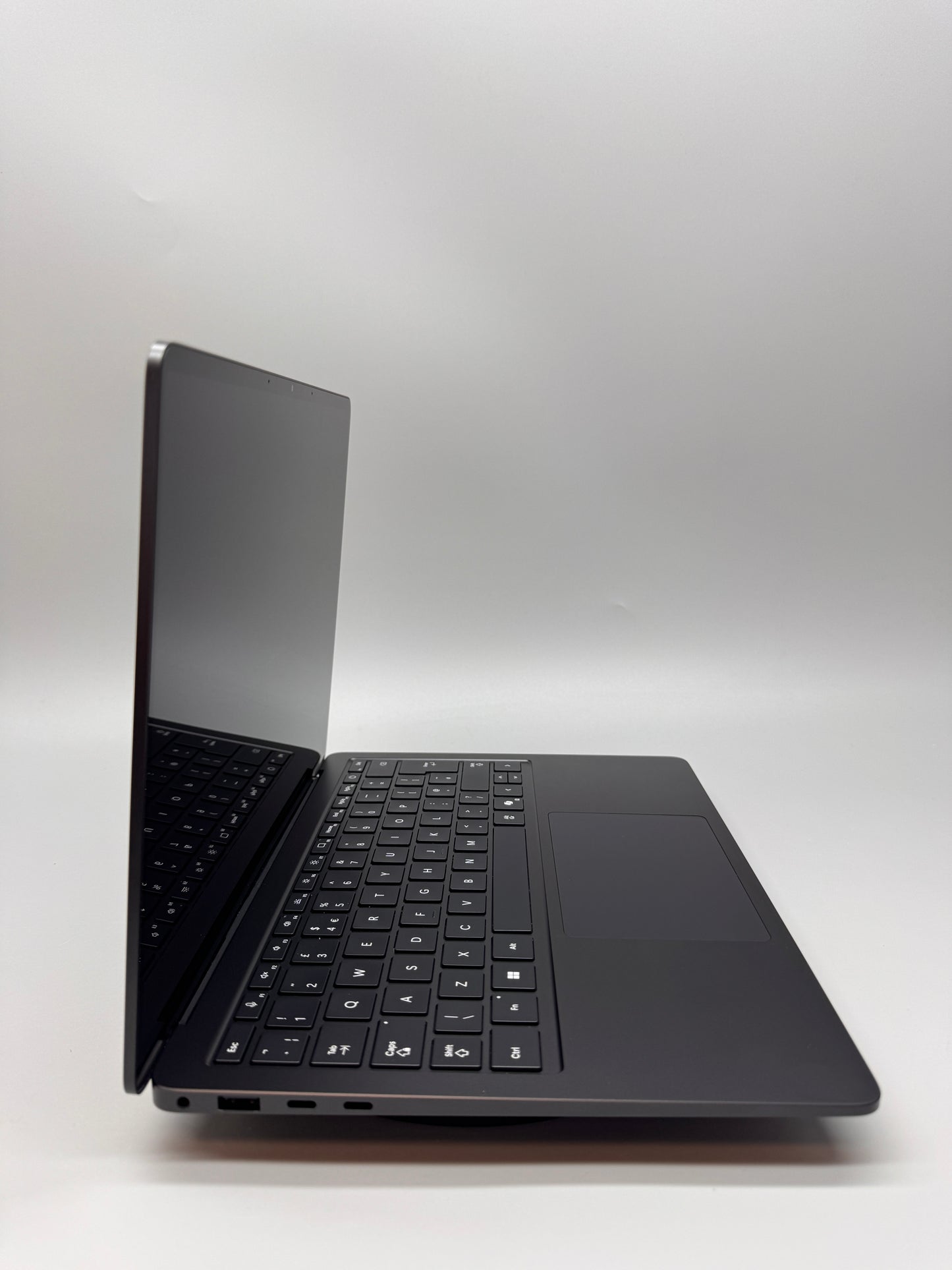 Microsoft Surface Laptop 7 Copilot+ PC Snapdragon X Plus Adreno Graphics 16GB RAM 1TB SSD Windows 11 Home 13.8in Laptop Black EP2-19293
