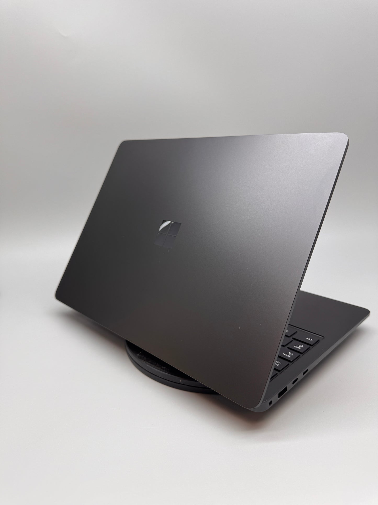 Microsoft Surface Laptop 7 Copilot+ PC Snapdragon X Plus Adreno Graphics 16GB RAM 1TB SSD Windows 11 Home 13.8in Laptop Black EP2-19293