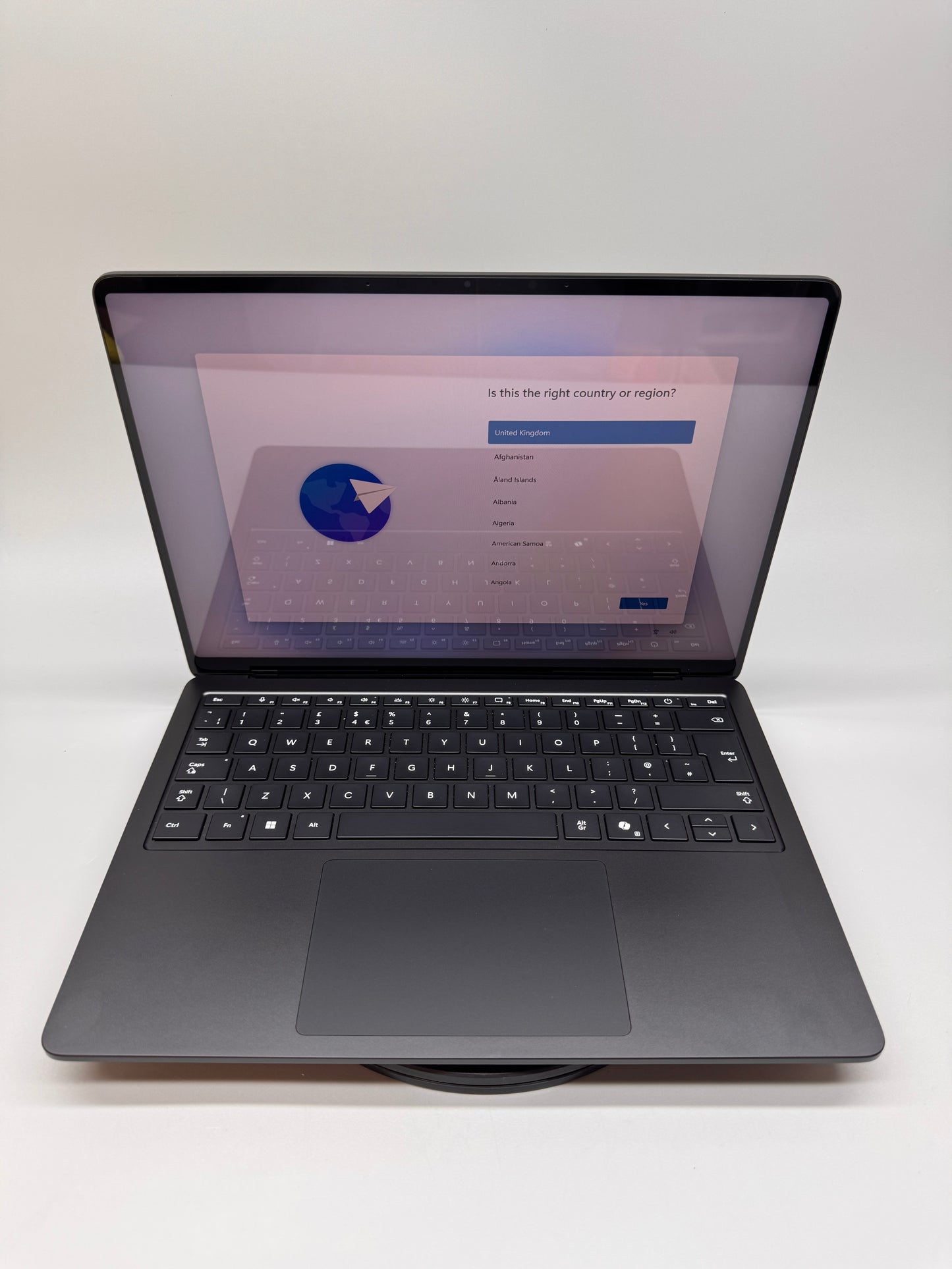 Microsoft Surface Laptop 7 Copilot+ PC Snapdragon X Plus Adreno Graphics 16GB RAM 1TB SSD Windows 11 Home 13.8in Laptop Black EP2-19293