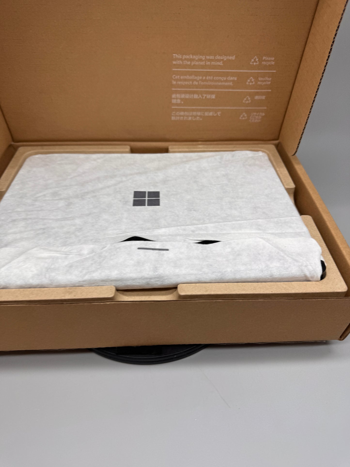 Microsoft Surface Laptop 7 Copilot+ PC Snapdragon X Plus Adreno Graphics 16GB RAM 1TB SSD Windows 11 Home 13.8in Laptop Black EP2-19293