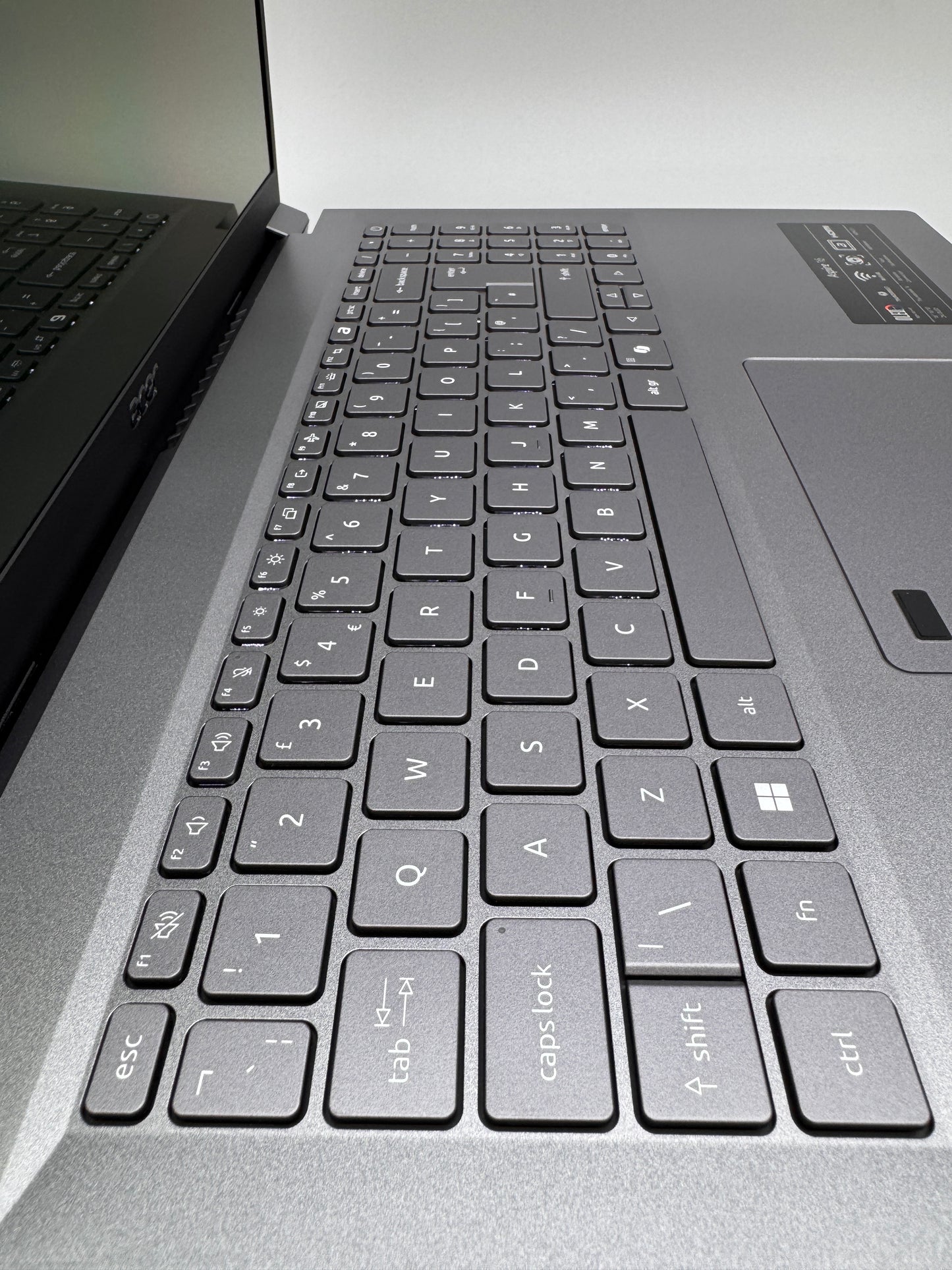 Acer Aspire 16 inch OLED Laptop Intel Core Ultra 5 125H 16GB RAM 512GB SSD A16-71M-56LE Windows 11 Home Iron NX.J5LEK.003
