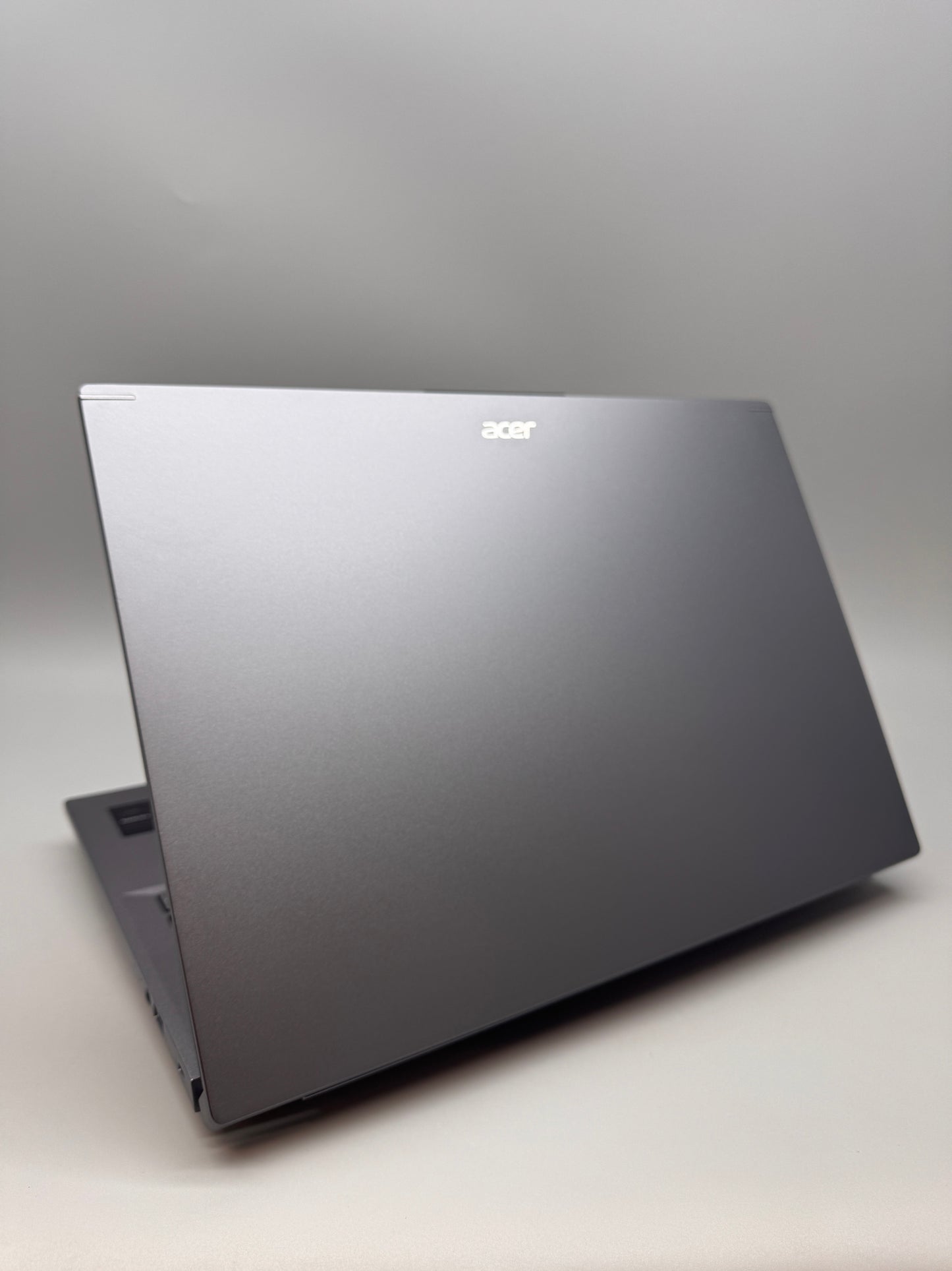 Acer Aspire 16 inch OLED Laptop Intel Core Ultra 5 125H 16GB RAM 512GB SSD A16-71M-56LE Windows 11 Home Iron NX.J5LEK.003