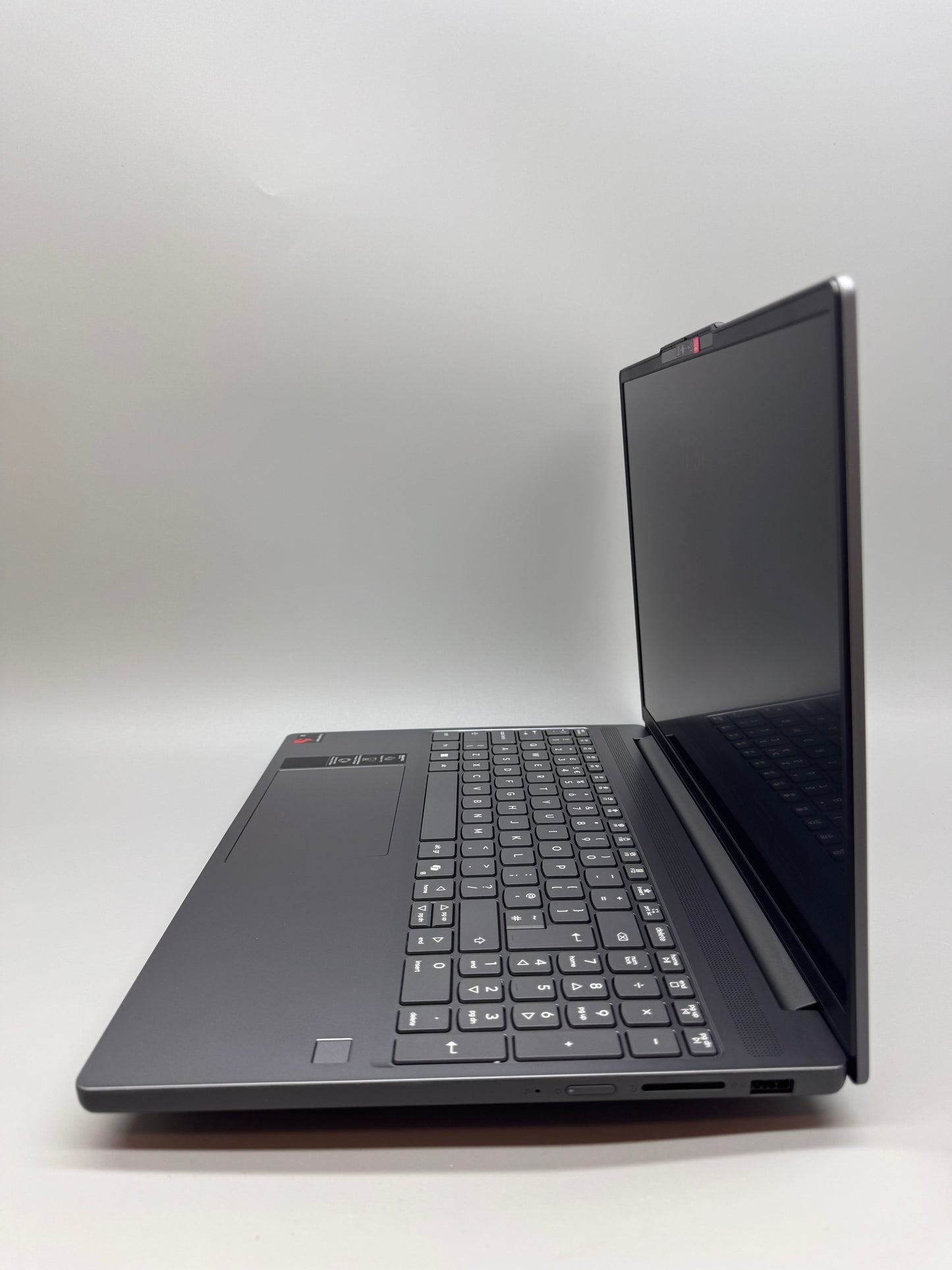 Lenovo IdeaPad Slim 3 15Q8X10 15in Copilot+ PC Laptop Qualcomm Snapdragon X1-26-100 16GB RAM 1TB SSD Windows 11 Home IPS Grey 83N3002CUK