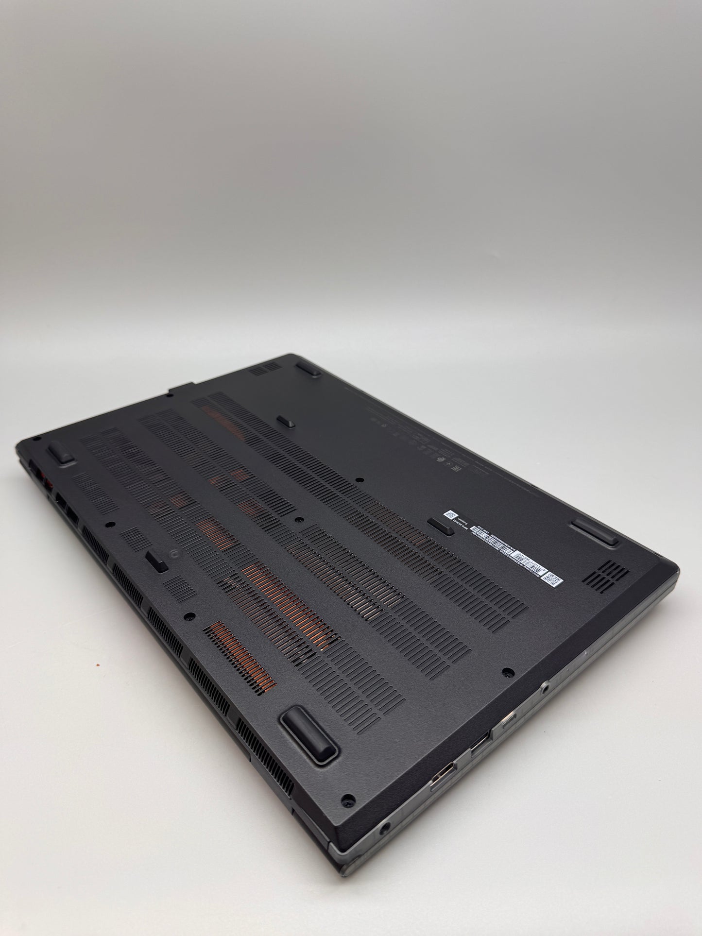 MSI Cyborg 15 inch B2RW Gaming Laptop Intel Core 7 240H NVIDIA GeForce RTX 5060 16GB RAM 1TB SSD IPS Windows 11 Home 144Hz Black 9S7-15Q342-020 B2RWFKG-020UK